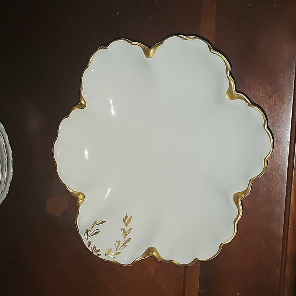Antique Haviland France Limoges White Flower Bowl Gold Leaves & Rim HandPainted